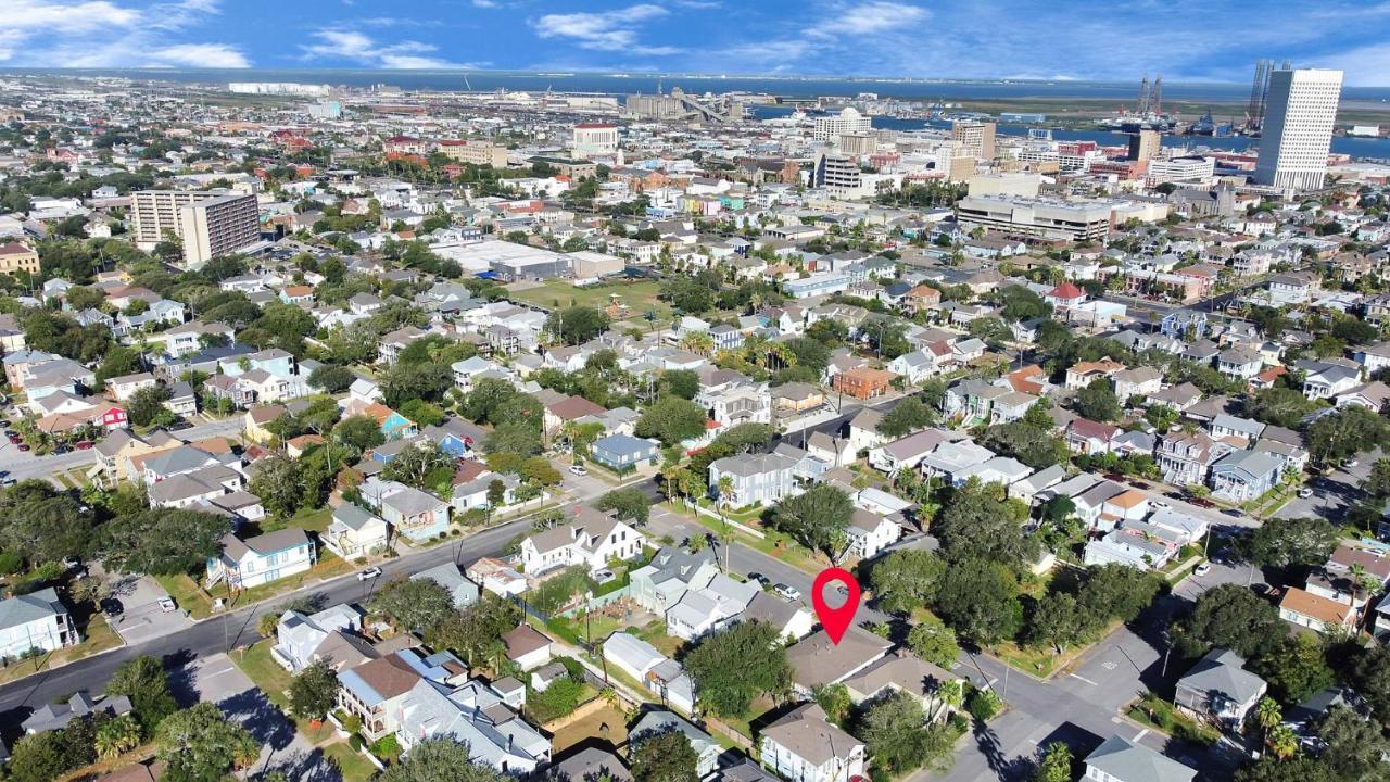 Cozy Historic Galveston House-8 Min Walk To Beach! Luaran gambar